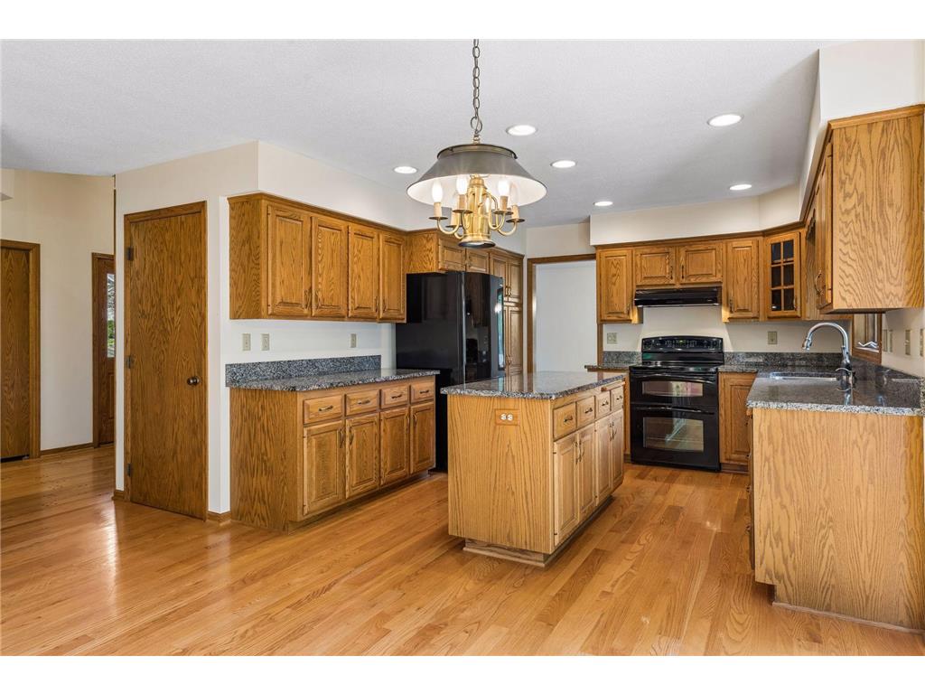 1933 Charlton Street West Saint Paul MN 55118 7081218 image3