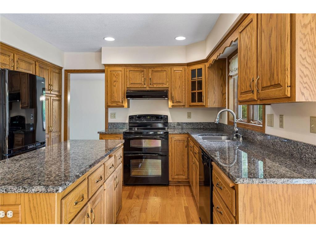 1933 Charlton Street West Saint Paul MN 55118 7081218 image4