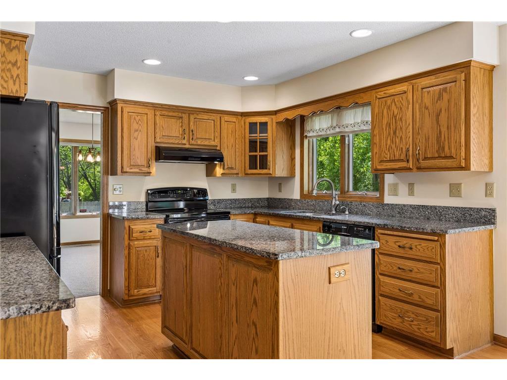 1933 Charlton Street West Saint Paul MN 55118 7081218 image5