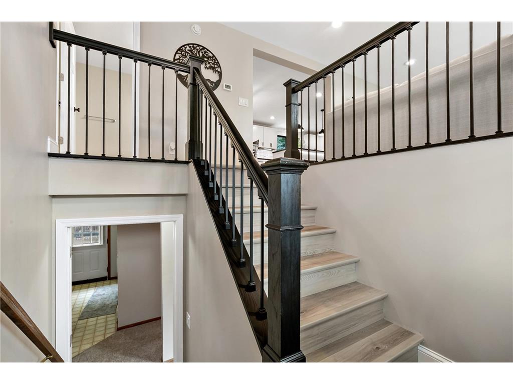 1933 Davis Court Shakopee MN 55379 6792343 image14