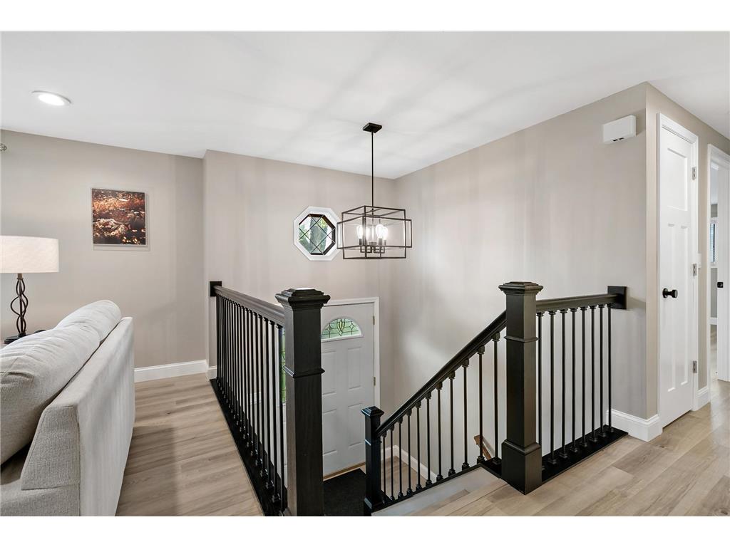 1933 Davis Court Shakopee MN 55379 6792343 image15