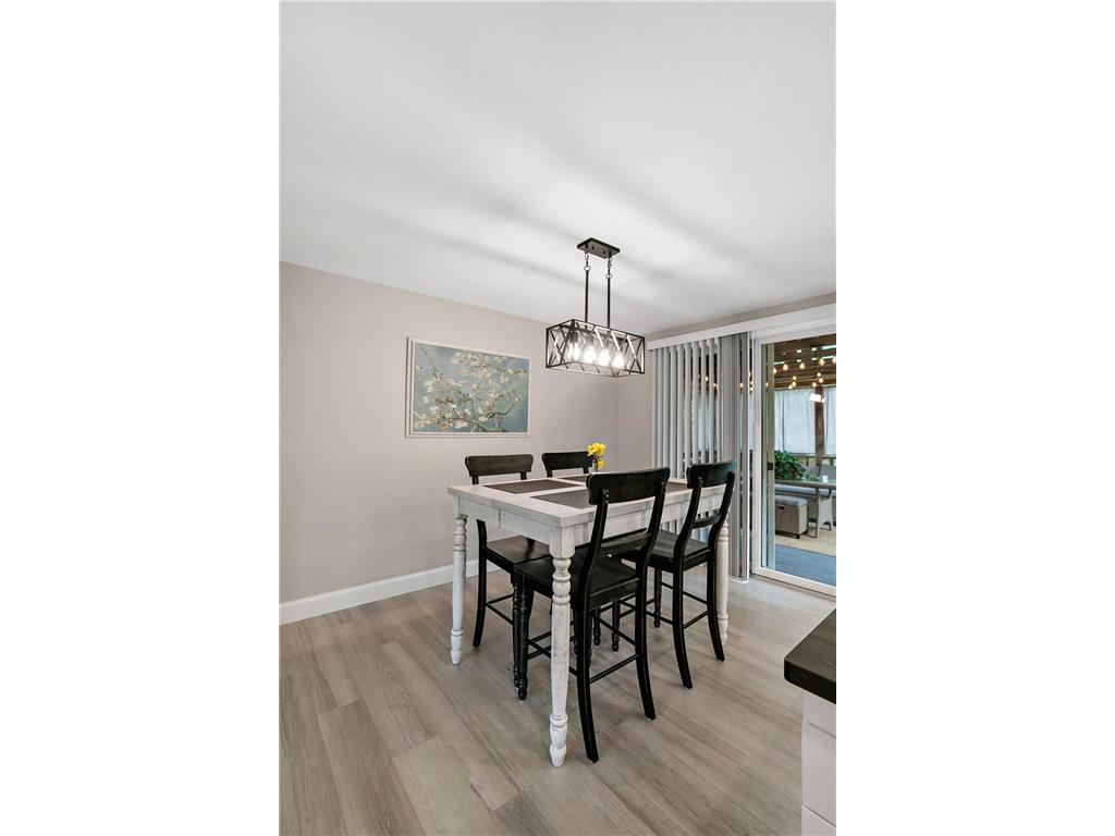 1933 Davis Court Shakopee MN 55379 7049188 image11