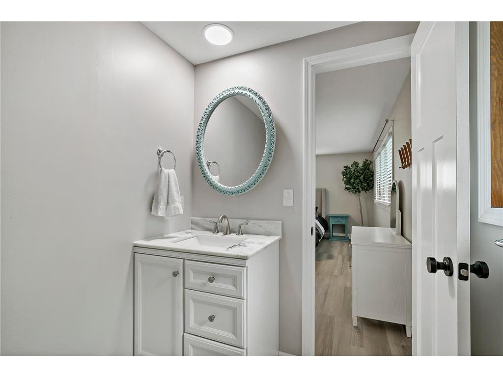 1933 Davis Court Shakopee MN 55379 7049188 image27