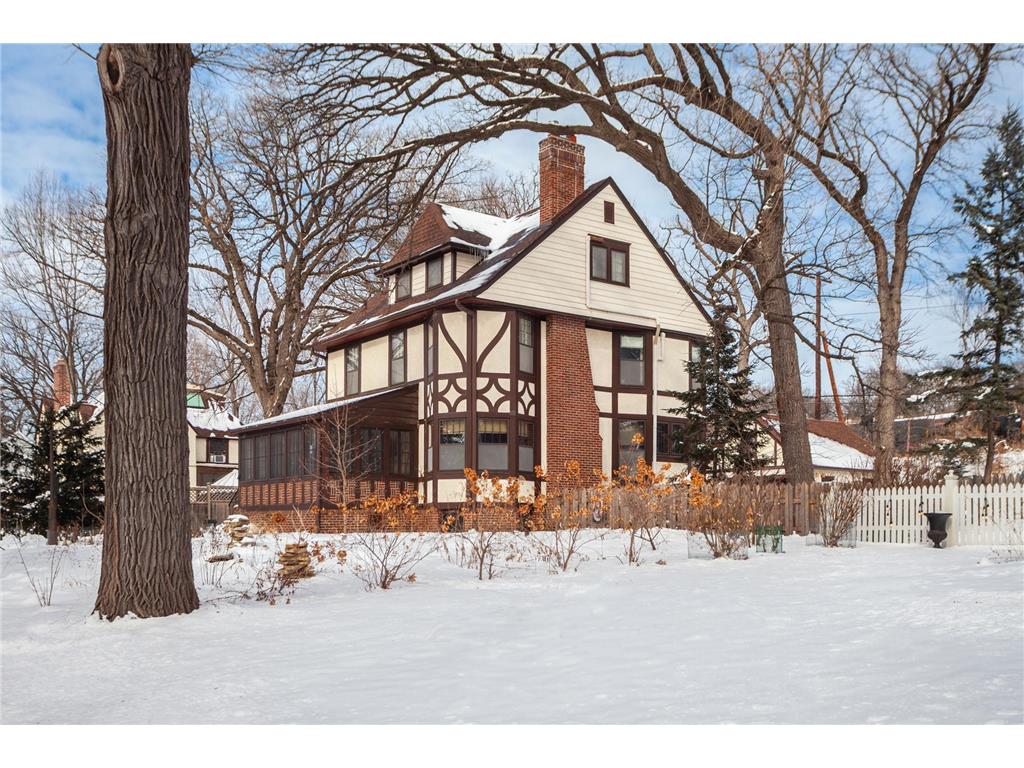 1933 E River Terrace Minneapolis MN 55414 7001492 image1