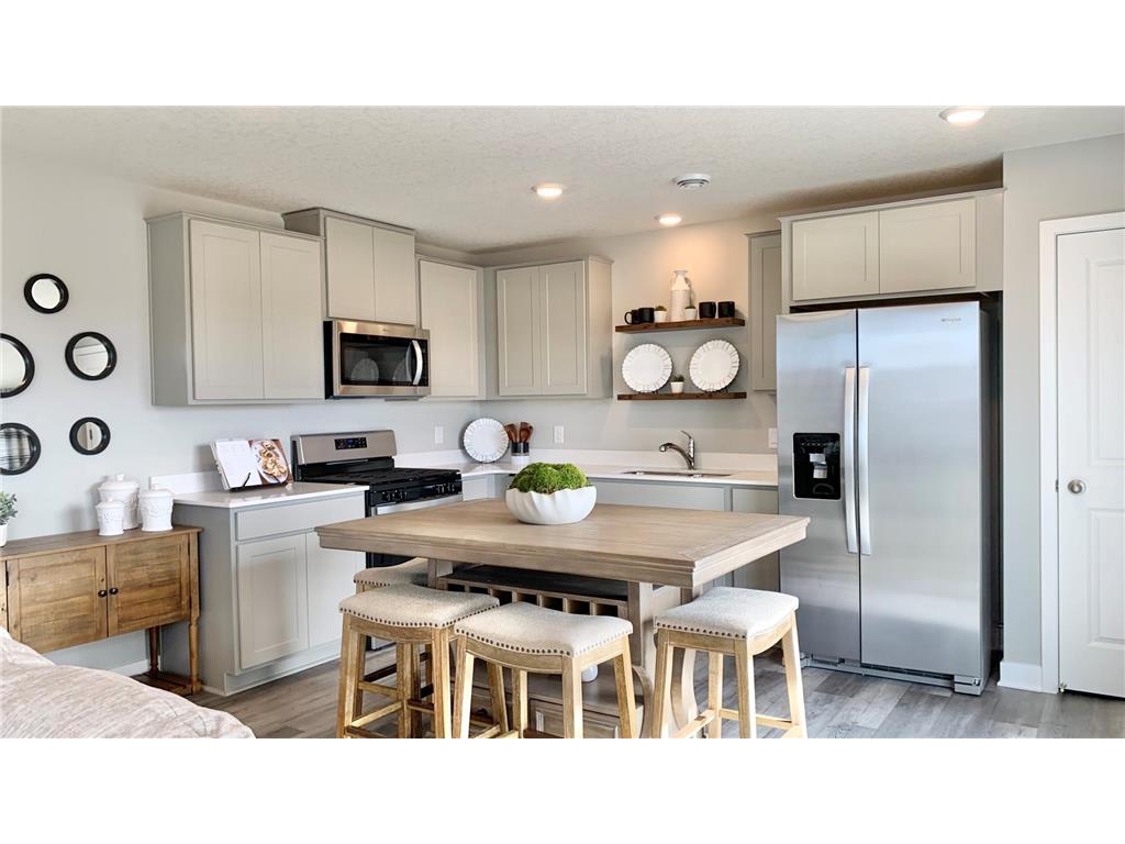 1933 Highview Terrace Shakopee MN 55379 6555075 image1