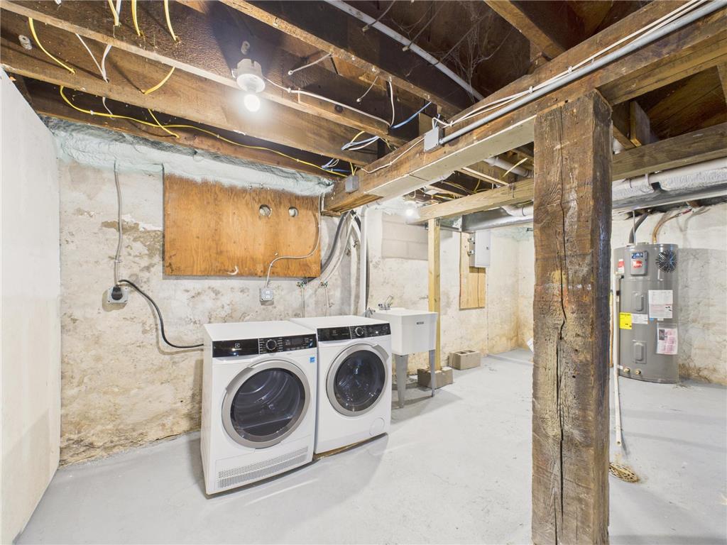 1933 Hillside Avenue N Minneapolis MN 55411 6821673 image13