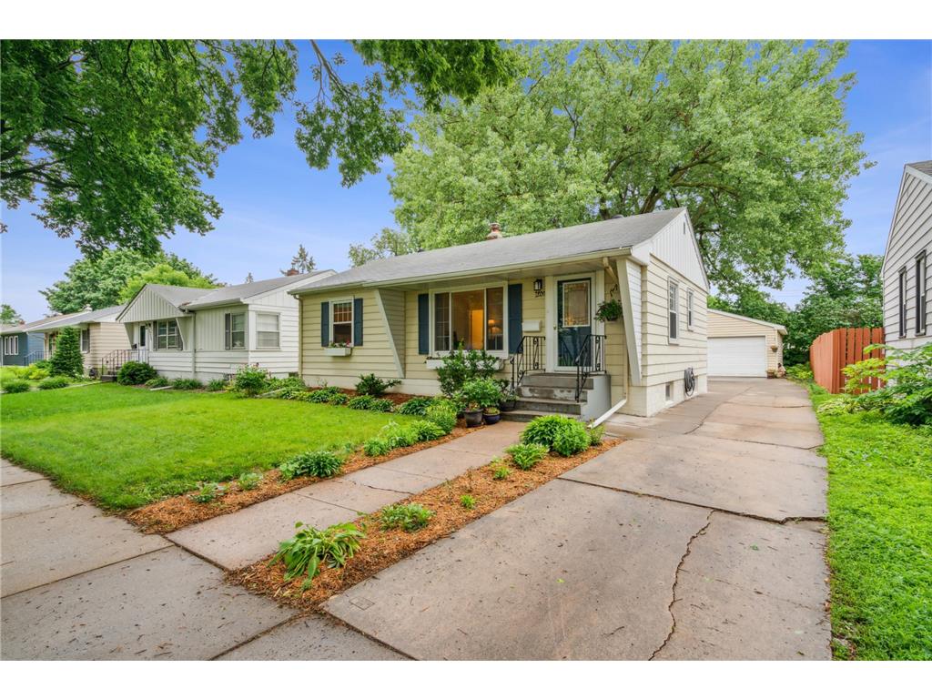 1934 Dorothea Avenue Saint Paul MN 55116 6672820 image1