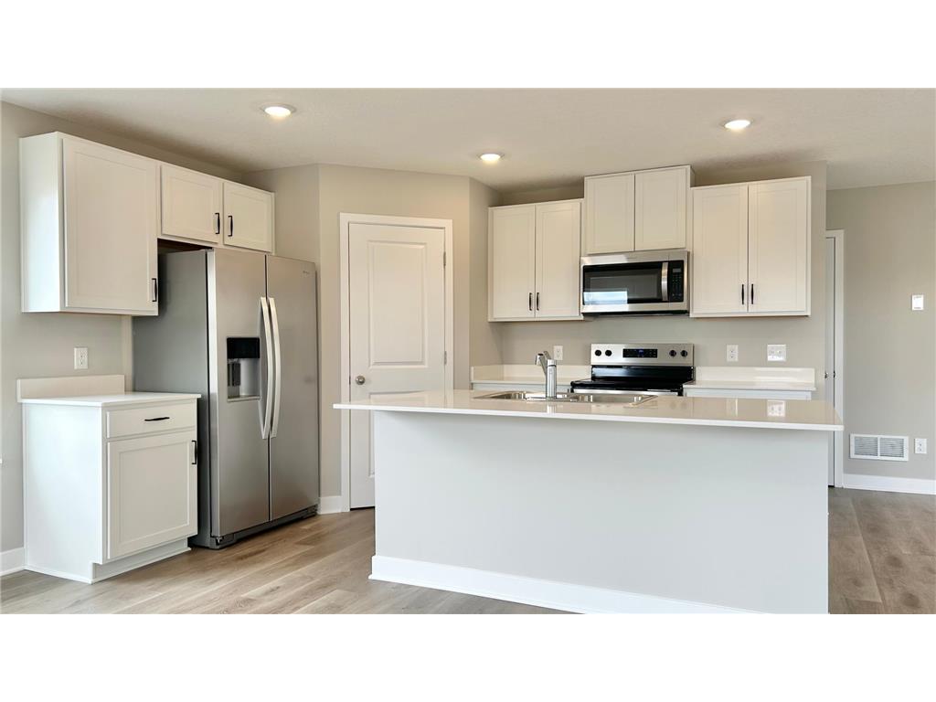 1935 Aztec Avenue Shakopee MN 55379 7045955 image3