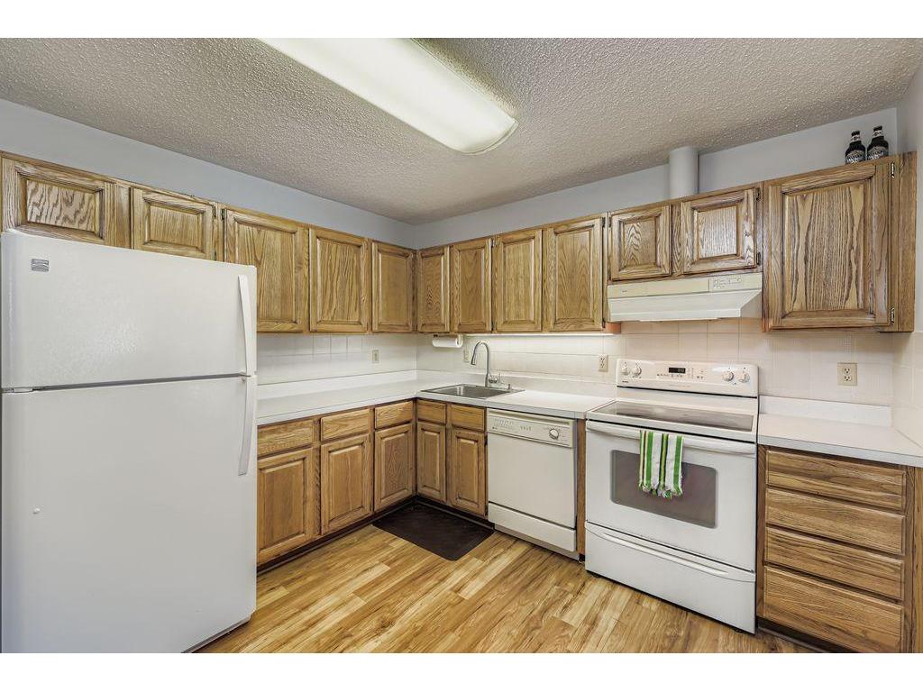 1935 Harbor Lane N Plymouth MN 55447 6816622 image10