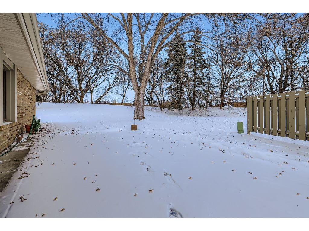 1935 Harbor Lane N Plymouth MN 55447 6816622 image27