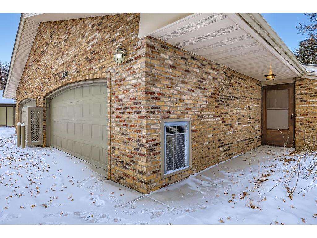 1935 Harbor Lane N Plymouth MN 55447 6816622 image3