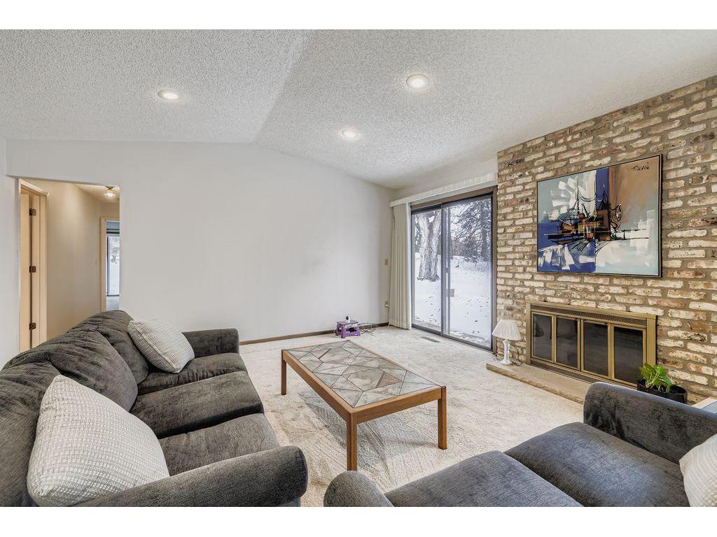 1935 Harbor Lane N Plymouth MN 55447 6816622 image8