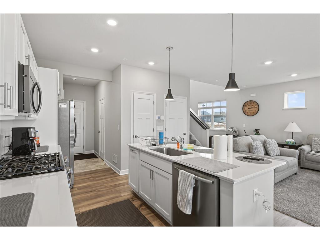 1935 Prospect Lane Carver MN 55315 7003341 image11