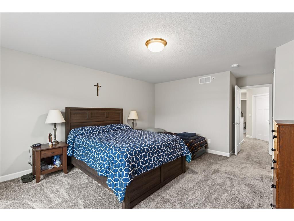 1935 Prospect Lane Carver MN 55315 7003341 image15