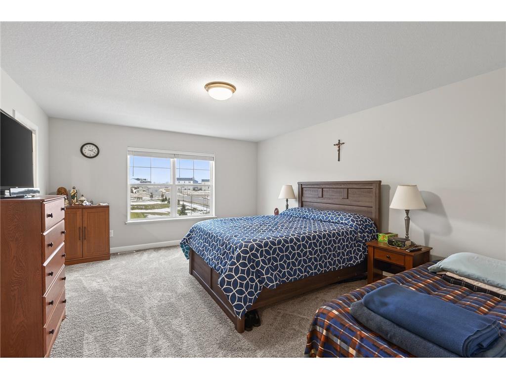 1935 Prospect Lane Carver MN 55315 7003341 image16