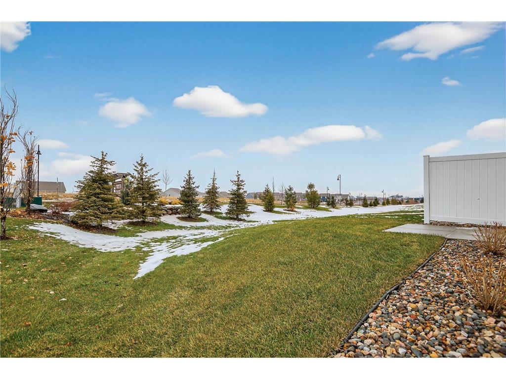 1935 Prospect Lane Carver MN 55315 7003341 image24