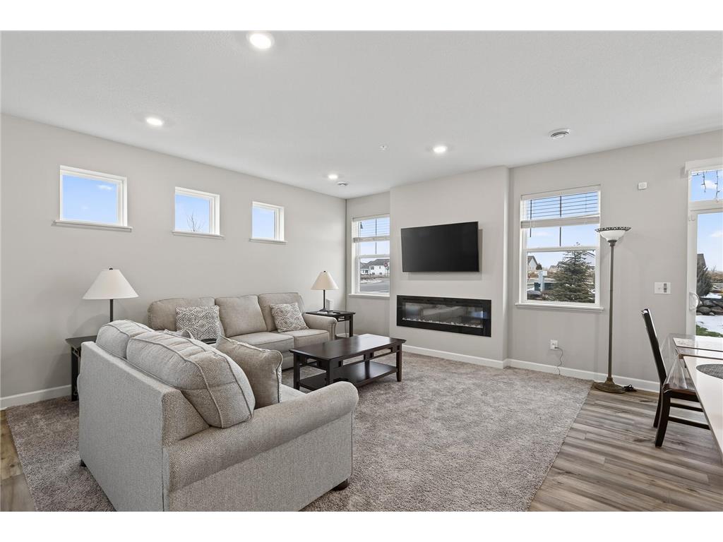 1935 Prospect Lane Carver MN 55315 7003341 image9