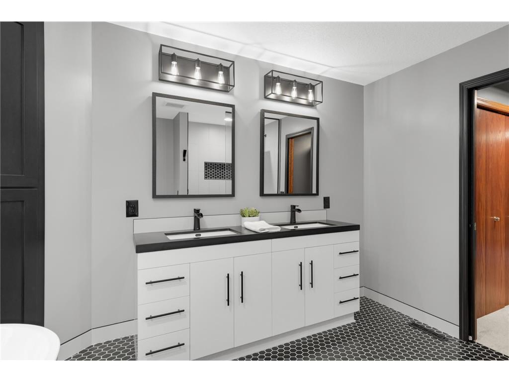 19350 Canby Court Empire Twp MN 55024 7024489 image16