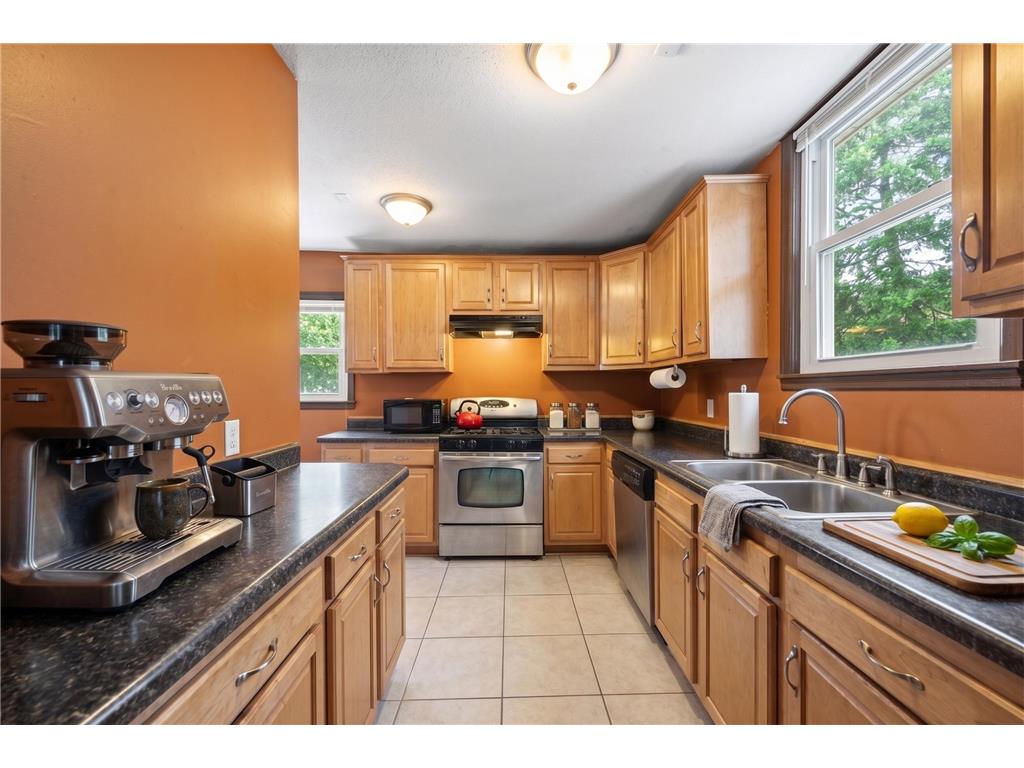 1936-1938 Roblyn Avenue Saint Paul MN 55104 7041589 image26