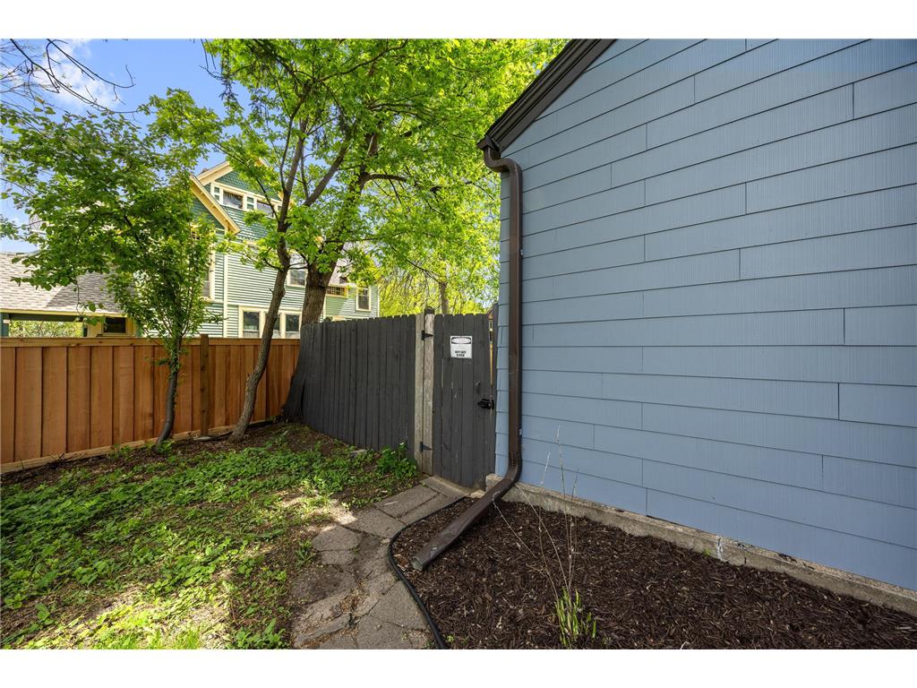 1936-1938 Roblyn Avenue Saint Paul MN 55104 7041589 image34