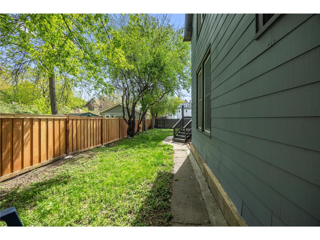 1936-1938 Roblyn Avenue Saint Paul MN 55104 7041589 image35