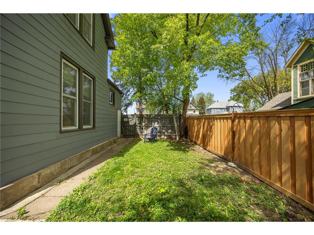 1936-1938 Roblyn Avenue Saint Paul MN 55104 7041589 image38