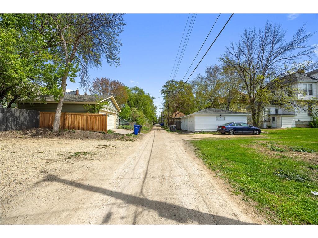 1936-1938 Roblyn Avenue Saint Paul MN 55104 7041589 image46