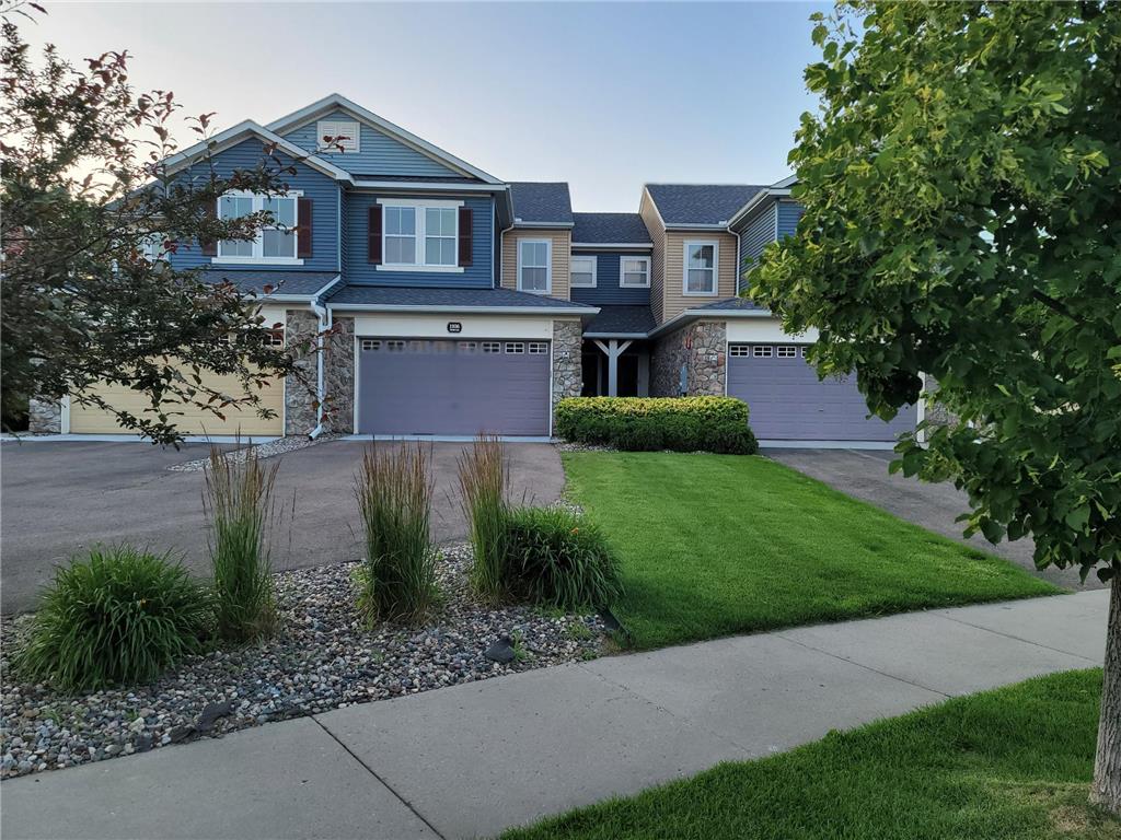 1936 Lincoln Lane, Chanhassen, MN, 55317 MLS 6235854 Edina Realty