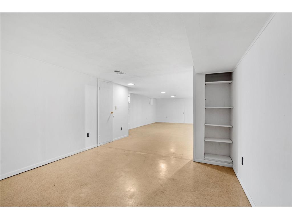 1937 Autumn Street Falcon Heights MN 55113 7070898 image32