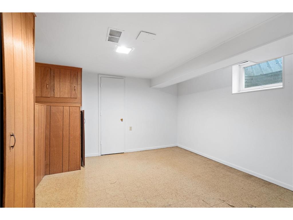 1937 Autumn Street Falcon Heights MN 55113 7070898 image36