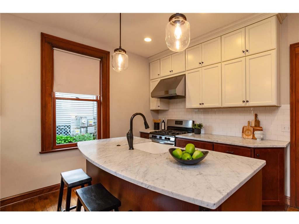 1937 Selby Avenue Saint Paul MN 55104 7089534 image16