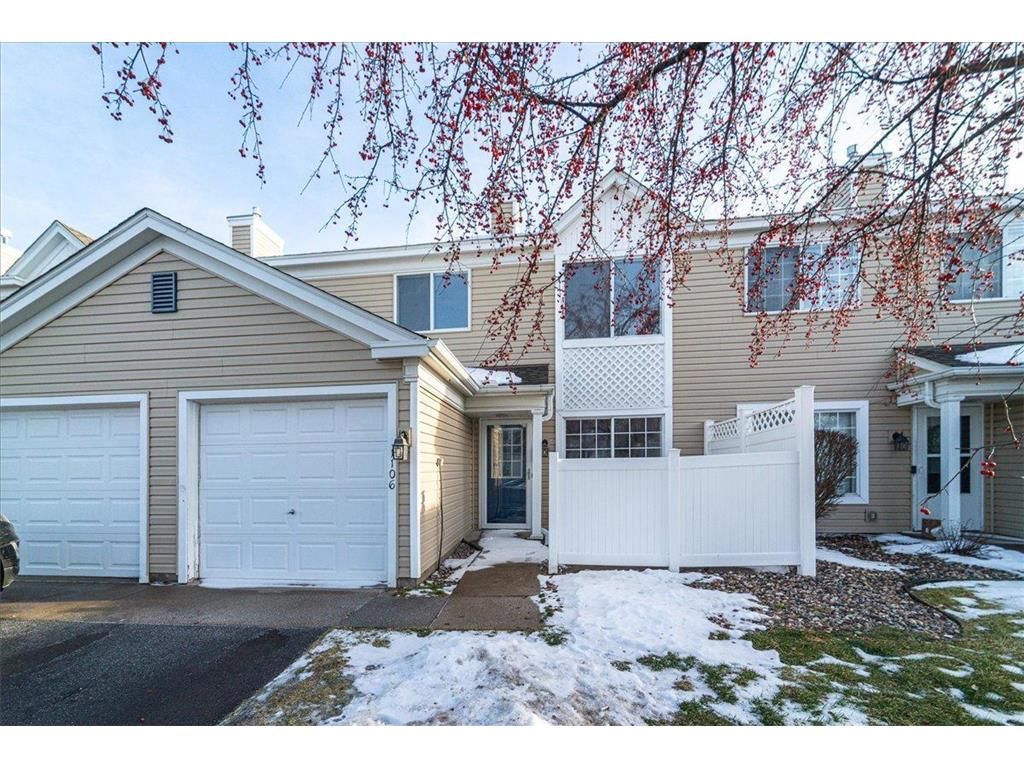 1937 Southcross Drive W #1106 Burnsville MN 55306 6826885 image1