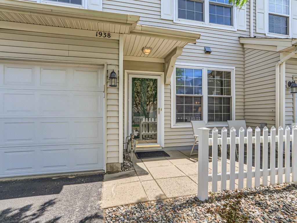 1938 Bluestem Lane Shoreview MN 55126 6365768 image1