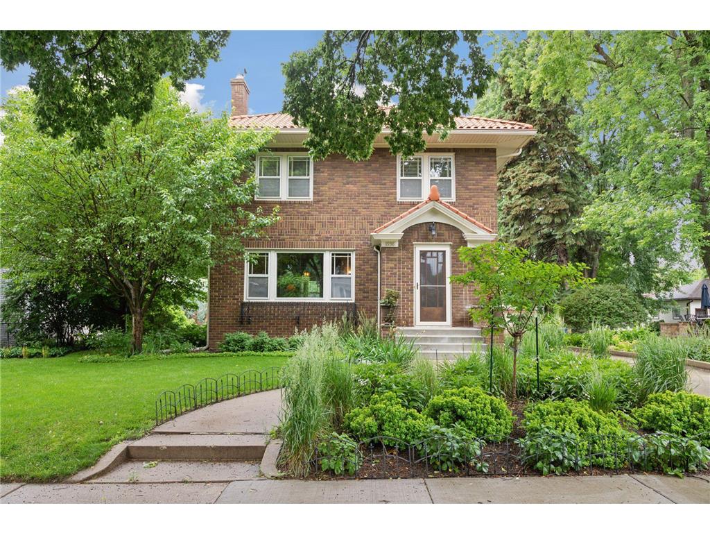 1938 NE Benjamin Street Minneapolis MN 55418 6579712 image1