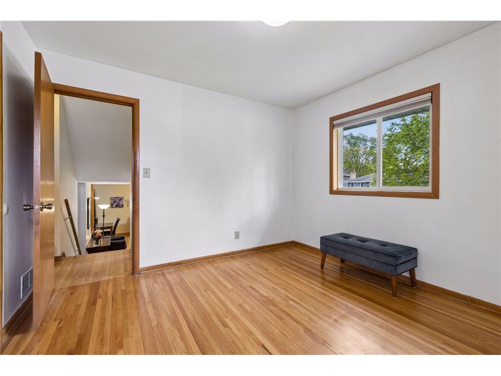 1939 Munster Avenue Saint Paul MN 55116 7063223 image25