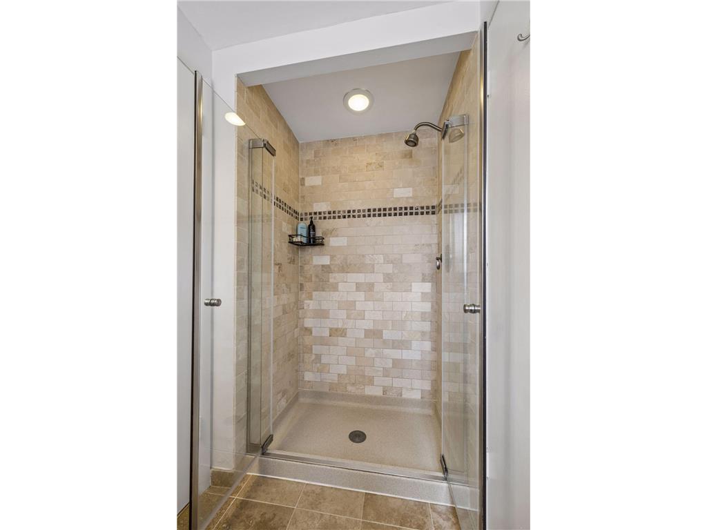 1939 Munster Avenue Saint Paul MN 55116 7063223 image40