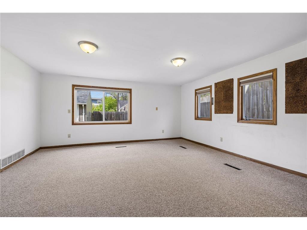 1939 Munster Avenue Saint Paul MN 55116 7063223 image50