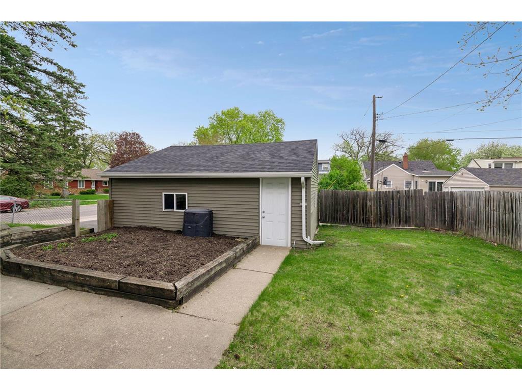 1939 Munster Avenue Saint Paul MN 55116 7063223 image58