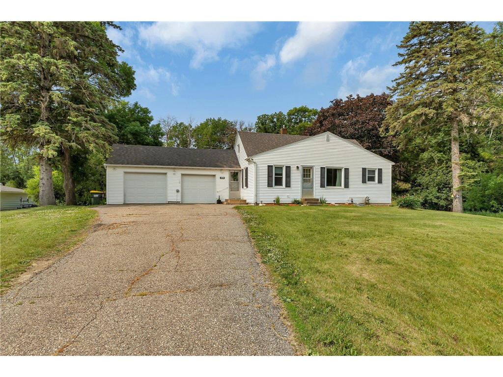 19391 Highway 9 NE New London MN 56273 6389081 image1