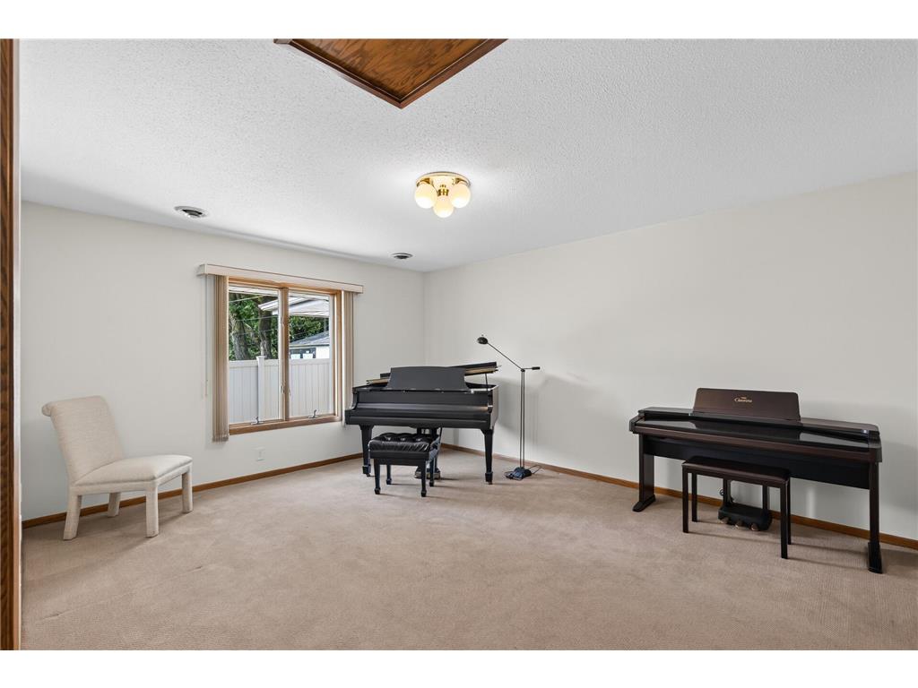194 69th Avenue NE Fridley MN 55432 7093181 image18