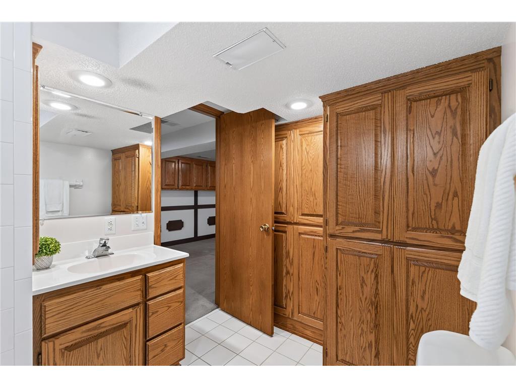 194 69th Avenue NE Fridley MN 55432 7093181 image23