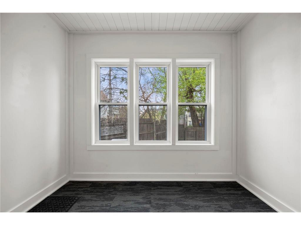 194 Logan Avenue N Minneapolis MN 55405 7068791 image14