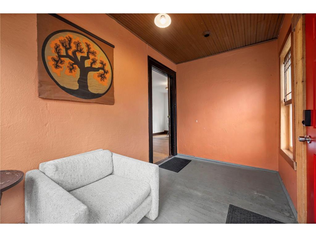 194 Logan Avenue N Minneapolis MN 55405 7068791 image17