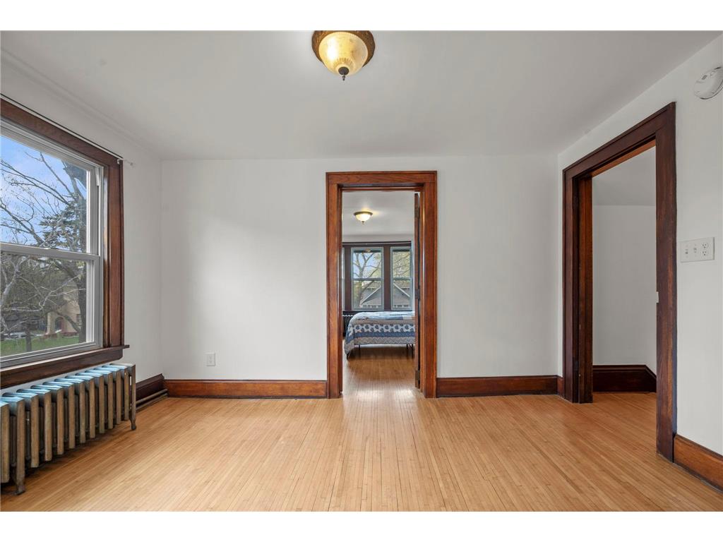 194 Logan Avenue N Minneapolis MN 55405 7068791 image21