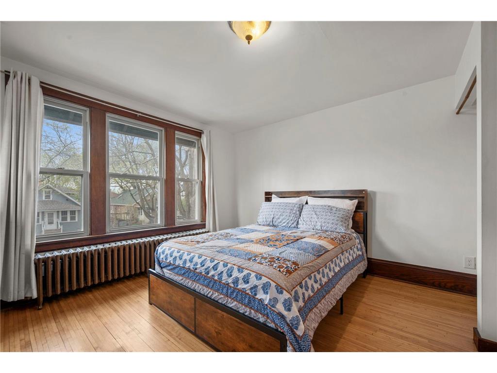 194 Logan Avenue N Minneapolis MN 55405 7068791 image23