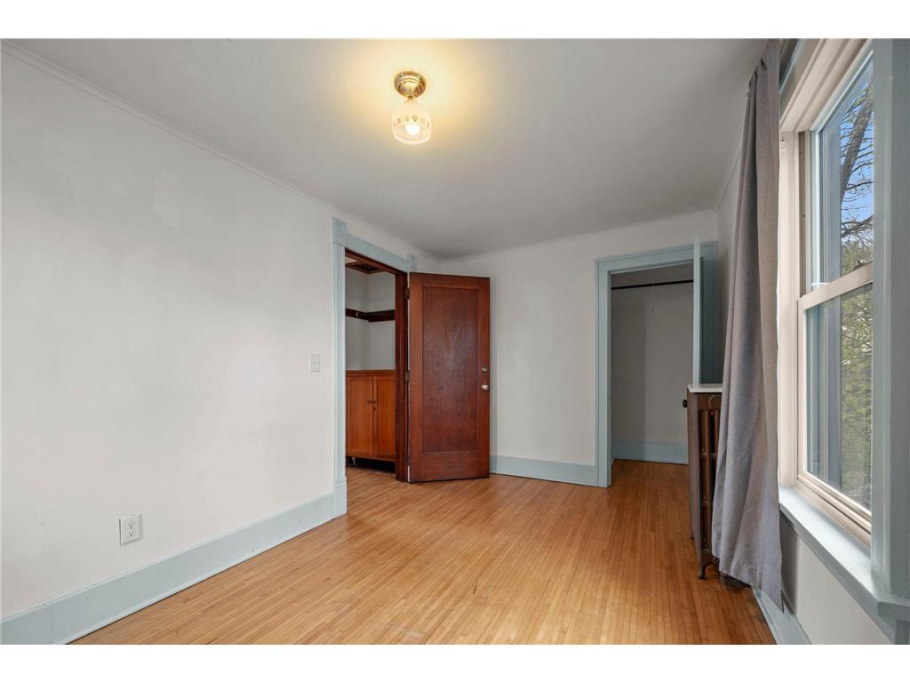 194 Logan Avenue N Minneapolis MN 55405 7068791 image27