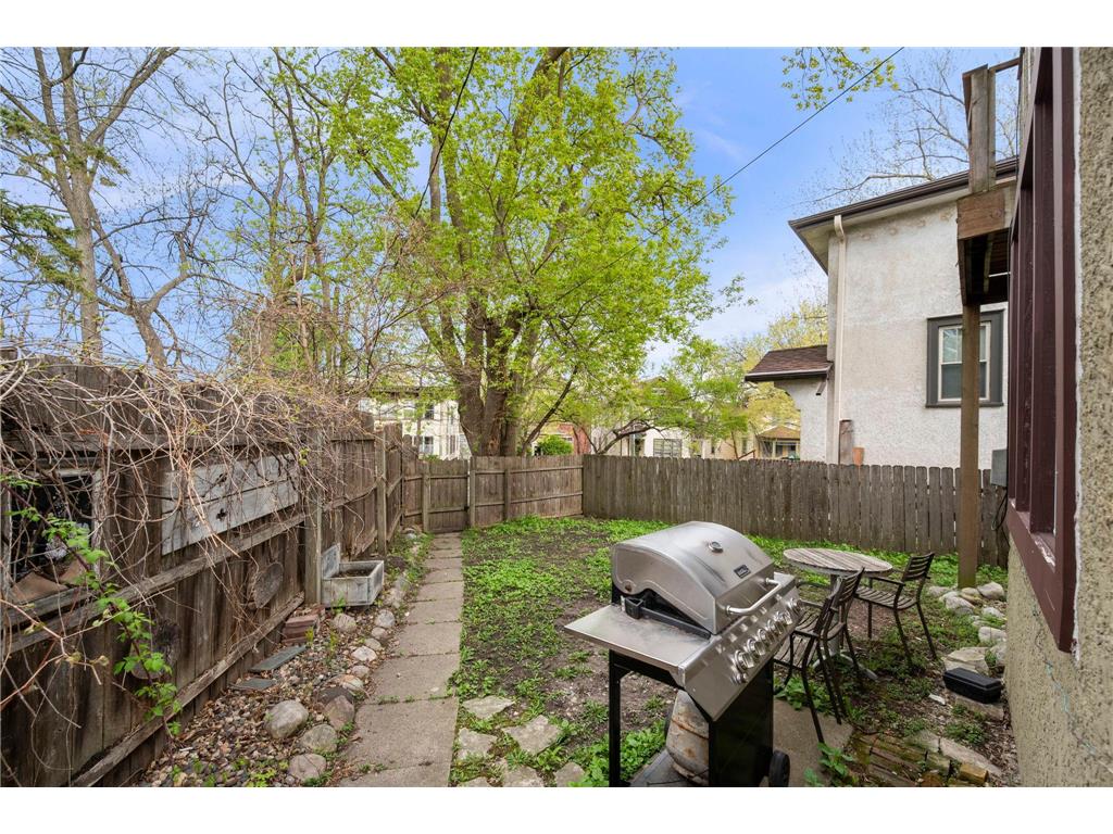 194 Logan Avenue N Minneapolis MN 55405 7068791 image42