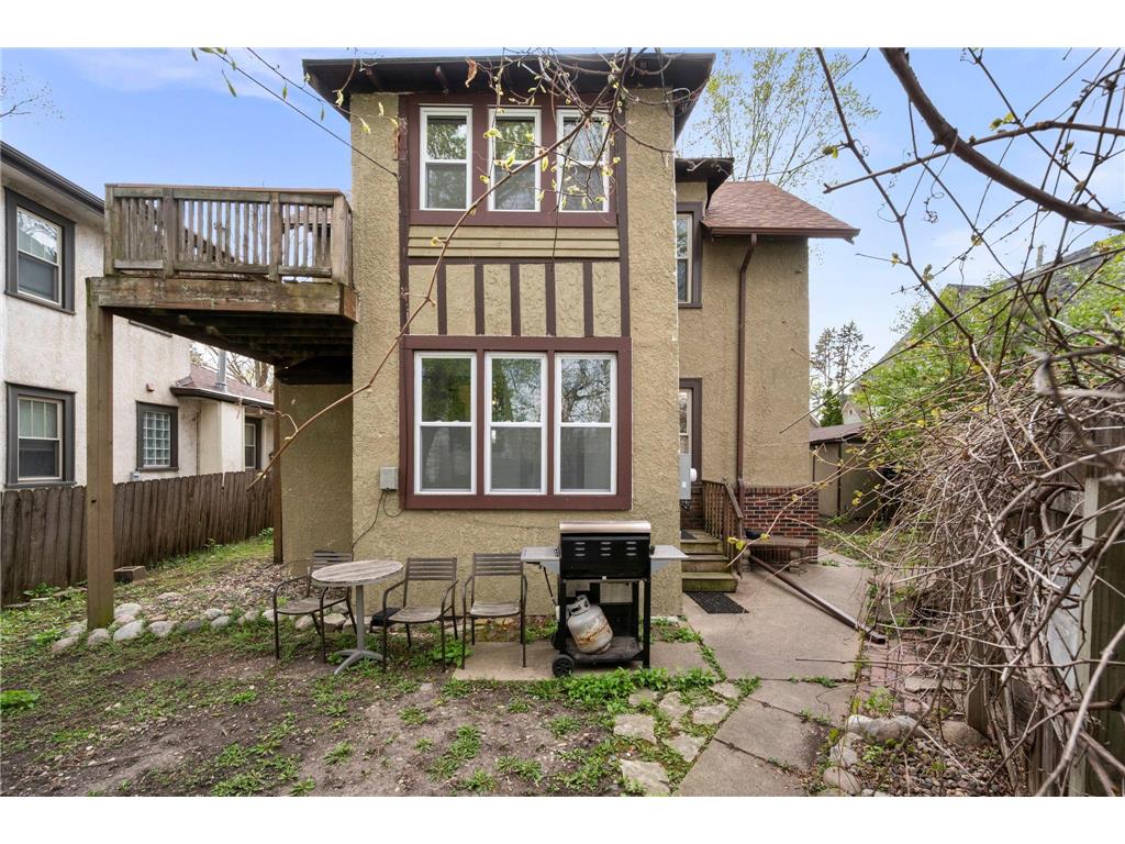 194 Logan Avenue N Minneapolis MN 55405 7068791 image45