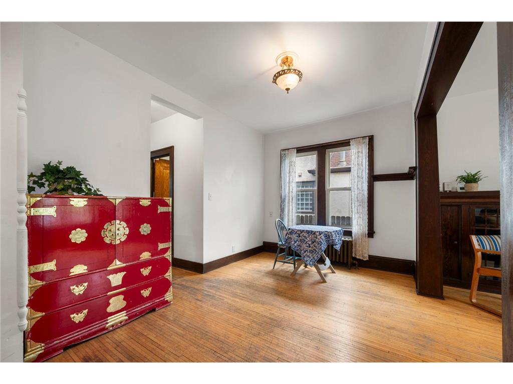194 Logan Avenue N Minneapolis MN 55405 7068791 image5