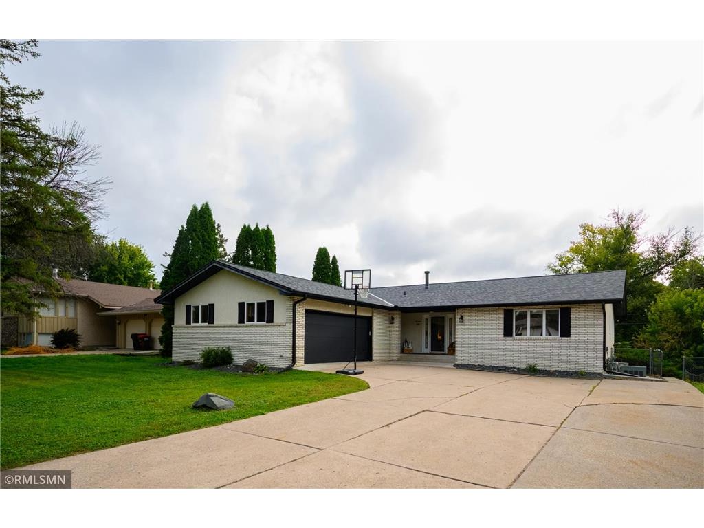 1940 Barclay Street Maplewood MN 55109 6782008 image1